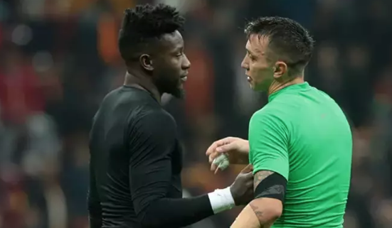 Foto - Bu adam kesin torpilli! Altay Bayındır'a çok büyük haksızlık.. Manchester iyice zıvanadan çıktı!