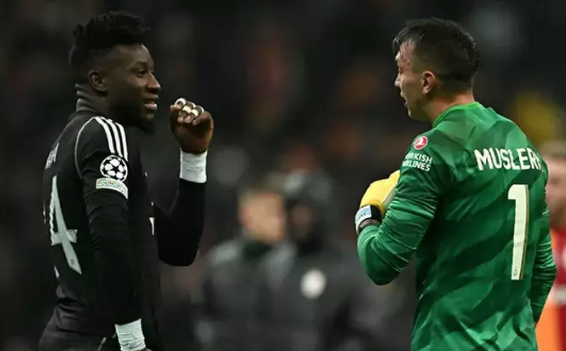 Bu adam kesin torpilli! Altay Bayındır'a çok büyük haksızlık.. Manchester iyice zıvanadan çıktı!