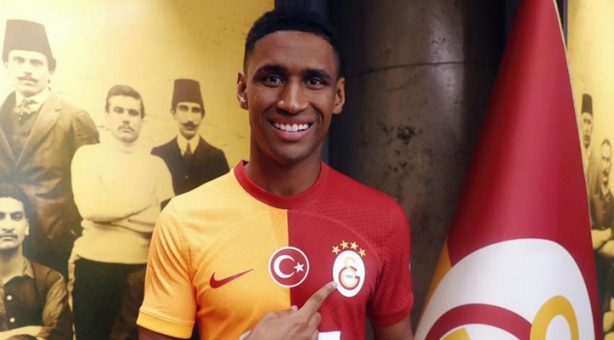 Foto - Bu adam neymiş yahu… Kriz üstüne kriz fışkırıyor! Şimdi ne olacak peki?