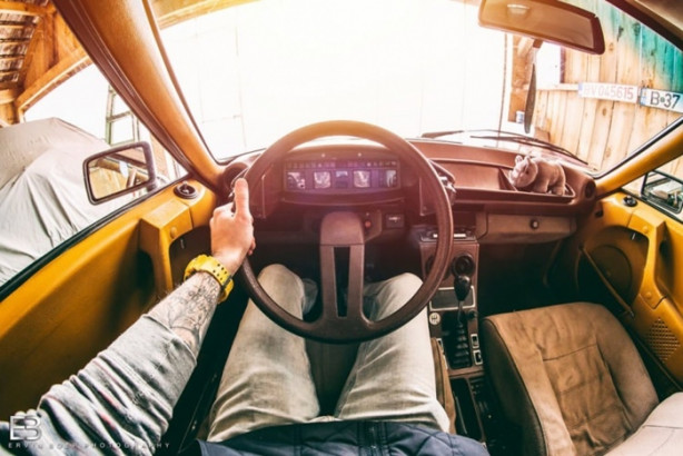 Foto - Bu adamın yerinde olmak isteyeceksiniz! Çünkü...