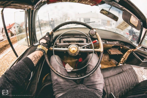 Foto - Bu adamın yerinde olmak isteyeceksiniz! Çünkü...