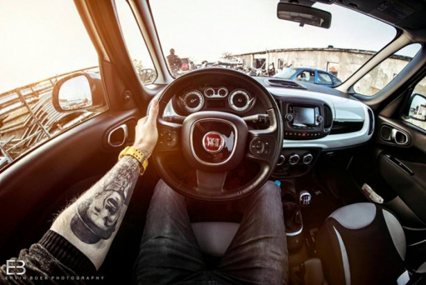 Foto - Bu adamın yerinde olmak isteyeceksiniz! Çünkü...