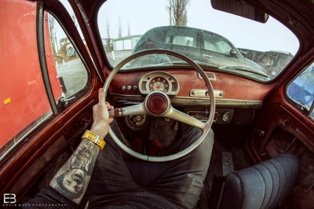 Foto - Bu adamın yerinde olmak isteyeceksiniz! Çünkü...