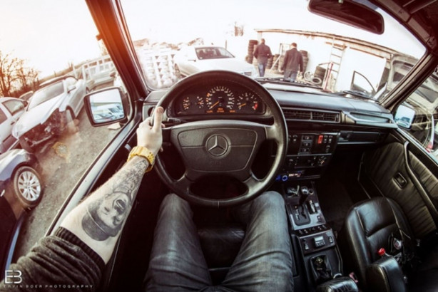 Foto - Bu adamın yerinde olmak isteyeceksiniz! Çünkü...