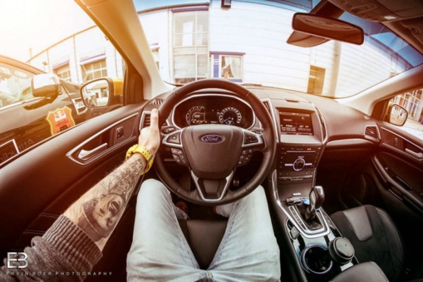 Foto - Bu adamın yerinde olmak isteyeceksiniz! Çünkü...