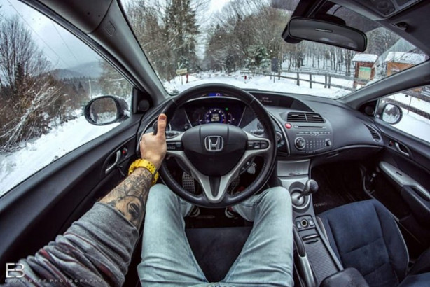 Foto - Bu adamın yerinde olmak isteyeceksiniz! Çünkü...