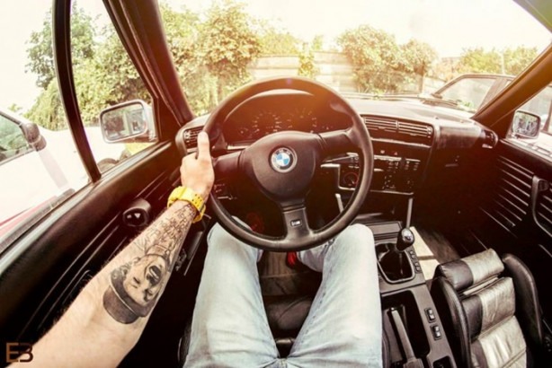 Foto - Bu adamın yerinde olmak isteyeceksiniz! Çünkü...