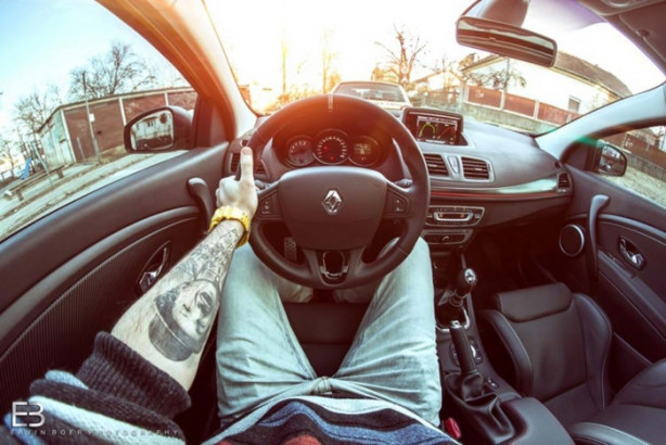 Foto - Bu adamın yerinde olmak isteyeceksiniz! Çünkü...