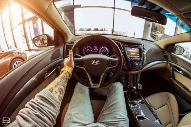 Foto - Bu adamın yerinde olmak isteyeceksiniz! Çünkü...