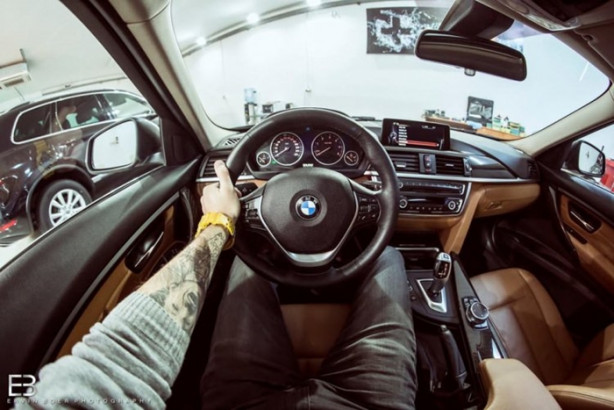 Foto - Bu adamın yerinde olmak isteyeceksiniz! Çünkü...