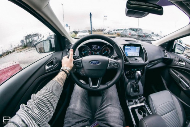 Foto - Bu adamın yerinde olmak isteyeceksiniz! Çünkü...