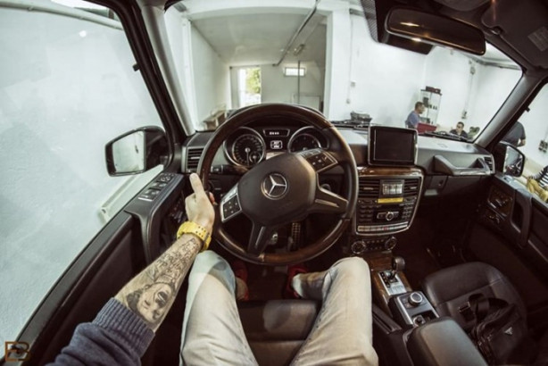 Foto - Bu adamın yerinde olmak isteyeceksiniz! Çünkü...