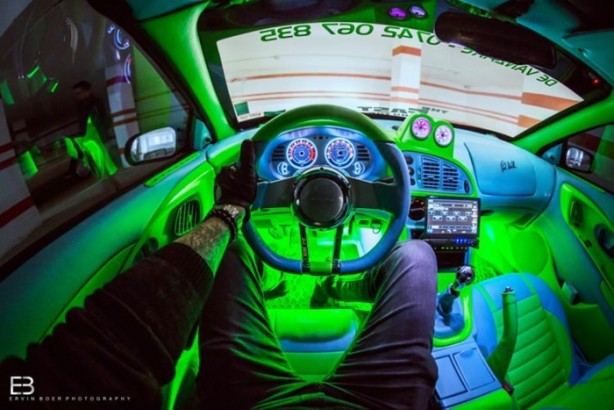 Foto - Bu adamın yerinde olmak isteyeceksiniz! Çünkü...