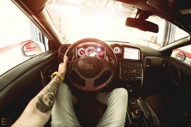 Foto - Bu adamın yerinde olmak isteyeceksiniz! Çünkü...