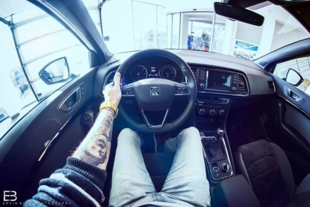 Foto - Bu adamın yerinde olmak isteyeceksiniz! Çünkü...