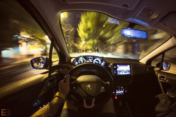 Foto - Bu adamın yerinde olmak isteyeceksiniz! Çünkü...