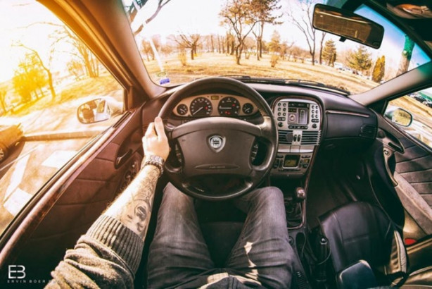 Foto - Bu adamın yerinde olmak isteyeceksiniz! Çünkü...