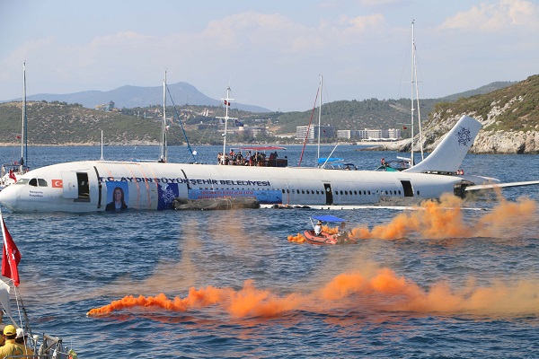 Foto - Bu Airbus A300 havada değil denizin dibinde
