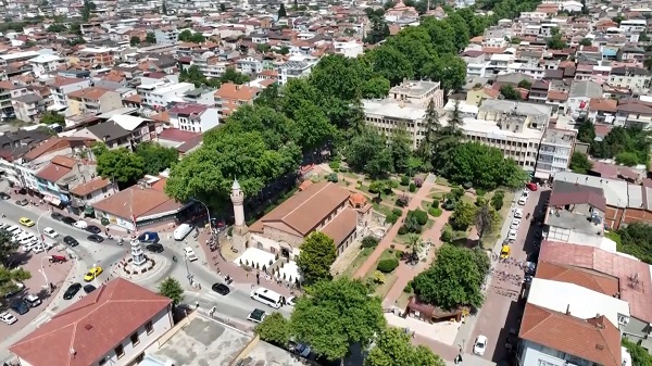 Bu alan turistlerin ilgisini çekiyor! Bu noktada 4 imparator taç giydi