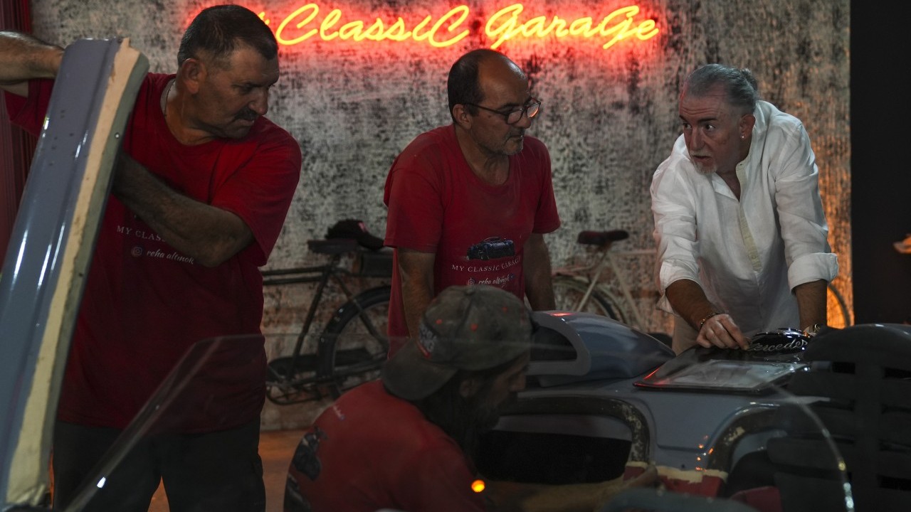 Foto - Bu araba 1954 model!