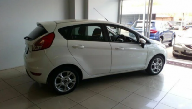 Foto - Bu arabalar kapış kapış gidiyor... İşte 100 bin TL’nin altındaki otomobiller