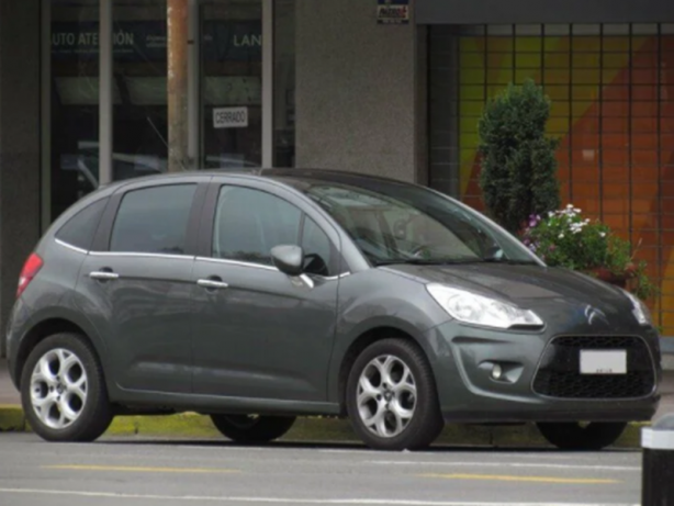 Foto - Bu arabalar kapış kapış gidiyor... İşte 100 bin TL’nin altındaki otomobiller