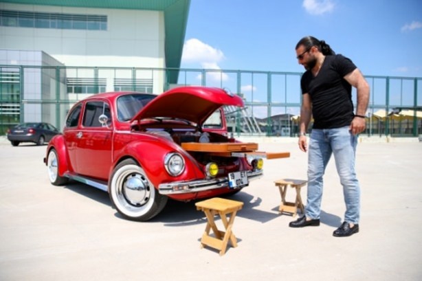 Foto - Bu arabaya ne kadar masraf ettiğine inanamayacaksınız!