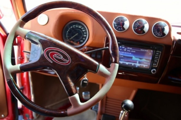 Foto - Bu arabaya ne kadar masraf ettiğine inanamayacaksınız!