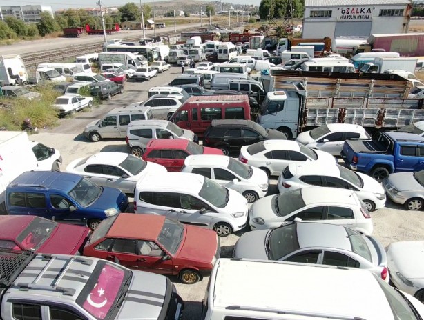 Foto - 'Bu araçlar satışa çıkarılırsa ikinci el piyasası düşer'