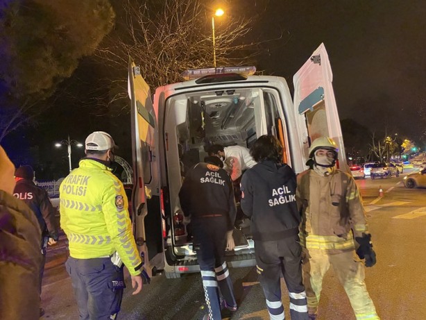 Foto - Bu araçtan sağ çıktı! Kadıköy’de feci kaza