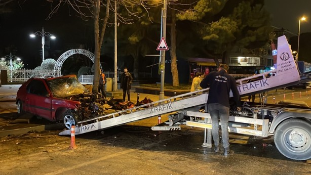 Bu araçtan sağ çıktı! Kadıköy’de feci kaza