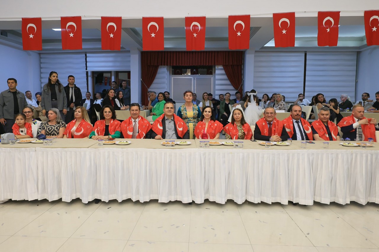 Foto - Bu Askeri Kına Gecesi Engelli bireyler için