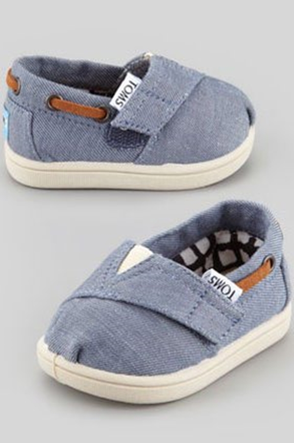 Foto - Bu ayakkabıları çocuğunuza sakın giydirmeyin!