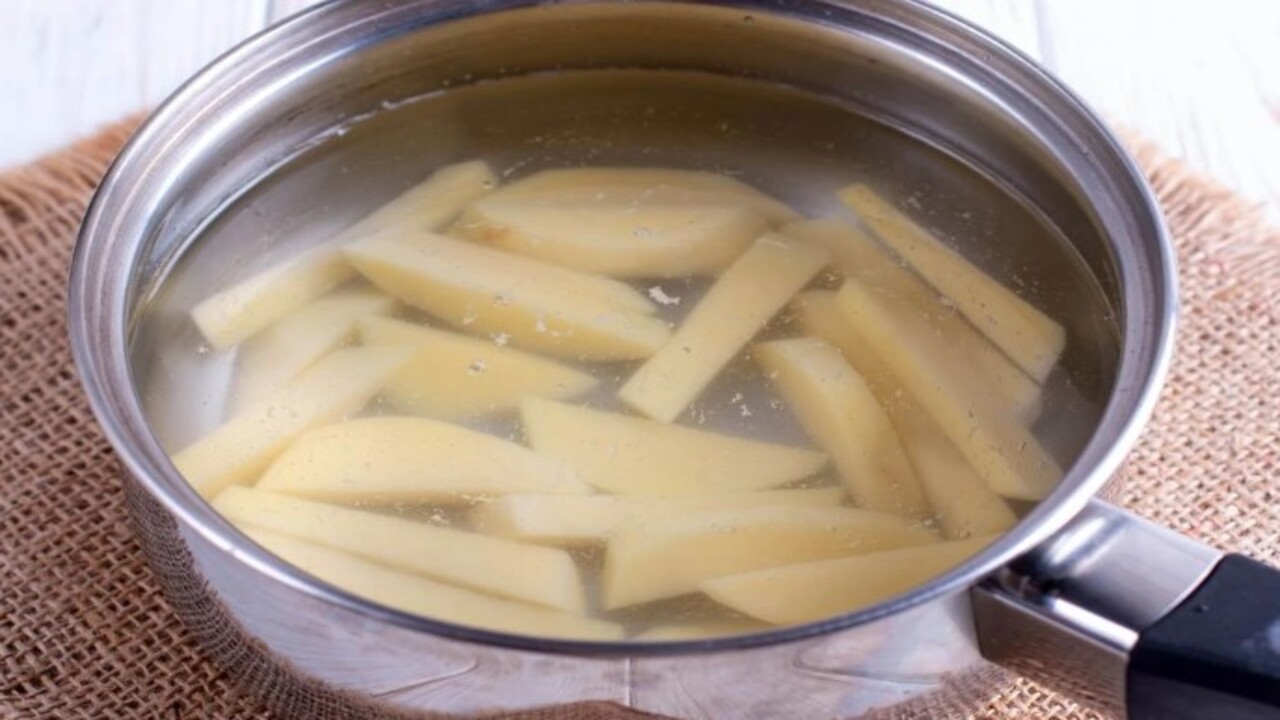 Foto - Bu basit yöntemi deneyin! İşte solmuş parkeleri parlatmanın püf noktası