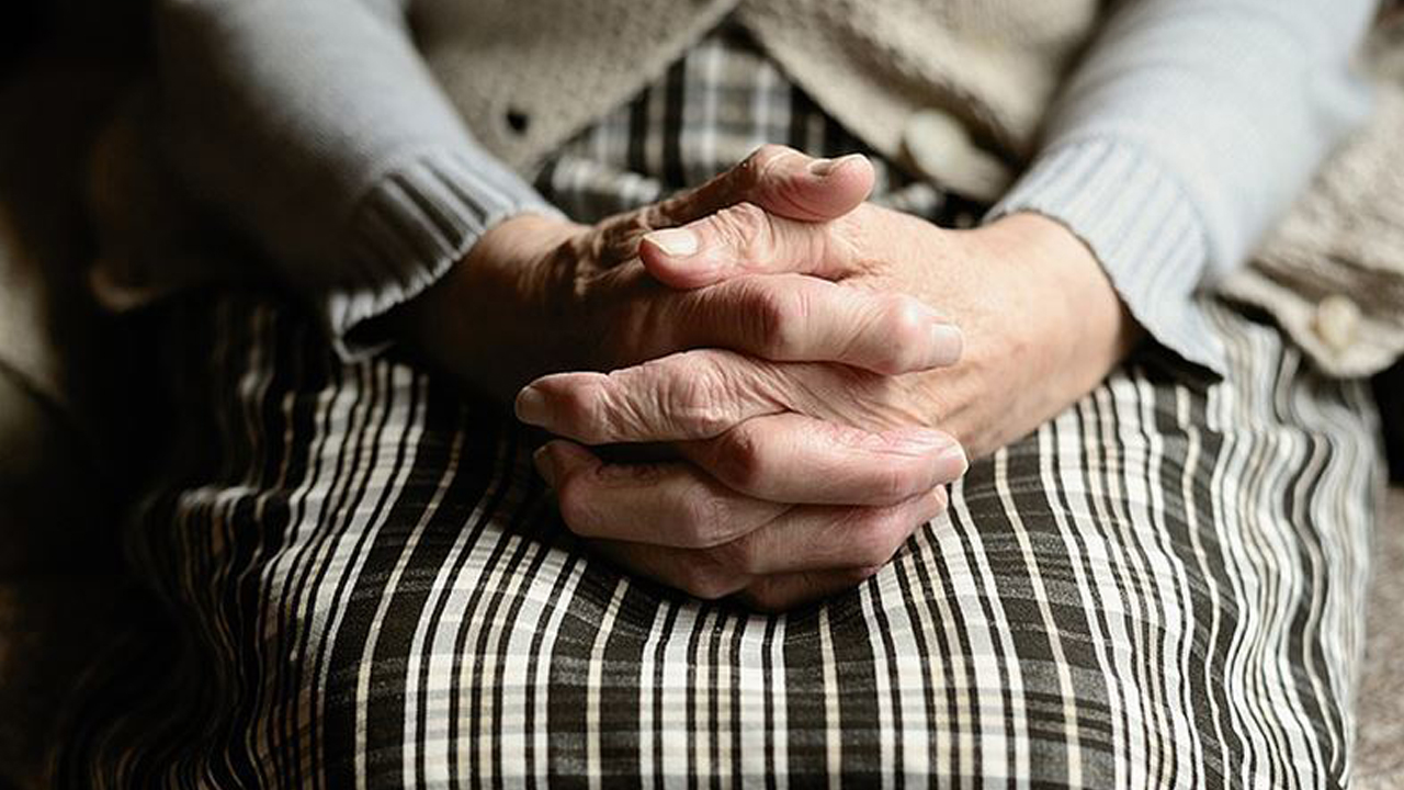Foto - Bu belirtiler yaşlılık değil, alzheimer olabilir! Unutkanlık mı, tehlike mi? İşte 10 kritik işaret!