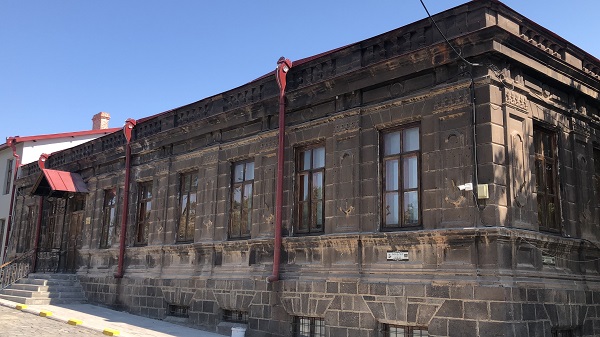 Foto - Bu binalar görenleri kendine hayran bırakıyor