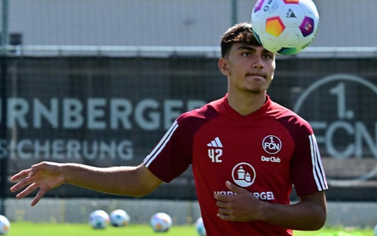 Foto - Bu bir şaka mı? Bu menajer oyunu mu? Yok böyle bir transfer savaşı...