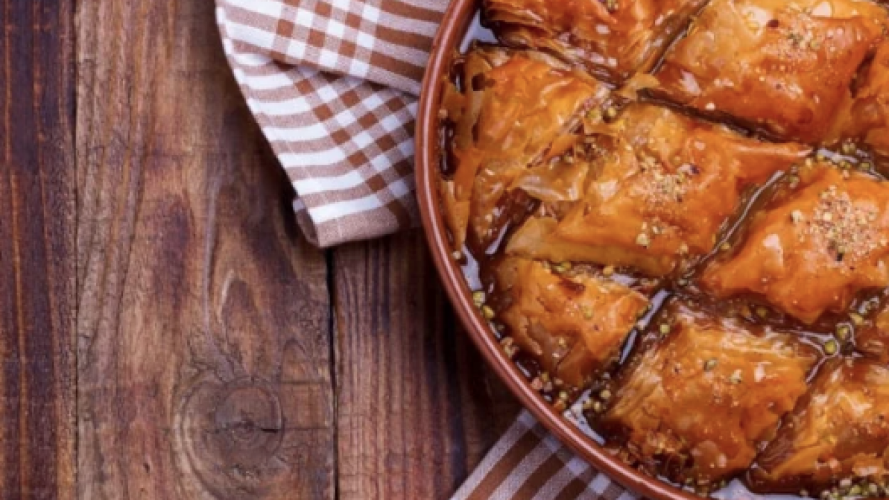 Bu çağrılara kulak verin yoksa... Bayram tatlıları sağlığı gölgelemesin: Ölçülü tüketim...