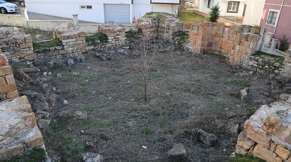 Foto - Bu caminin inşaatı 100 yıldır aynı durumda! 