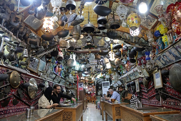 Foto - Bu çayevi zaman yolculuğu garantili