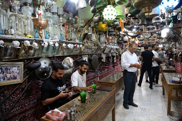 Foto - Bu çayevi zaman yolculuğu garantili