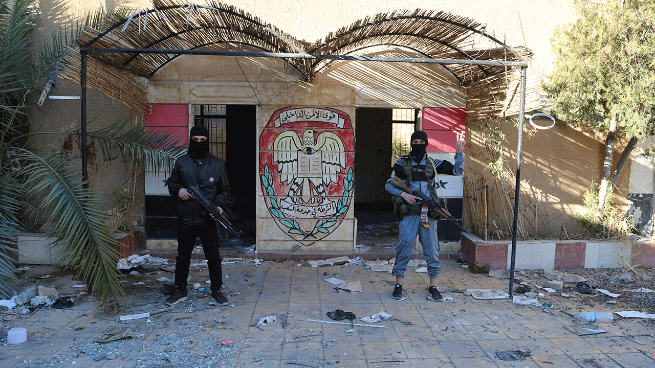 Foto - Bu çöplükte yüzlerce insana işkence yaptılar!