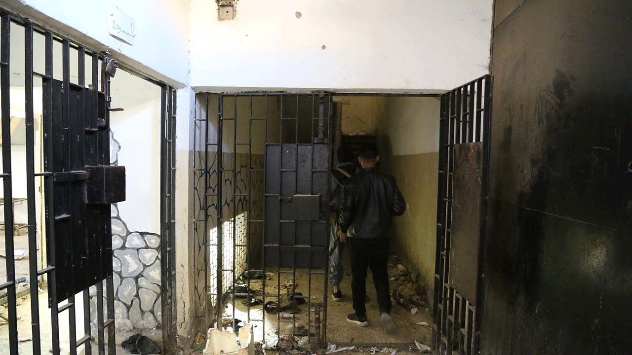 Foto - Bu çöplükte yüzlerce insana işkence yaptılar!