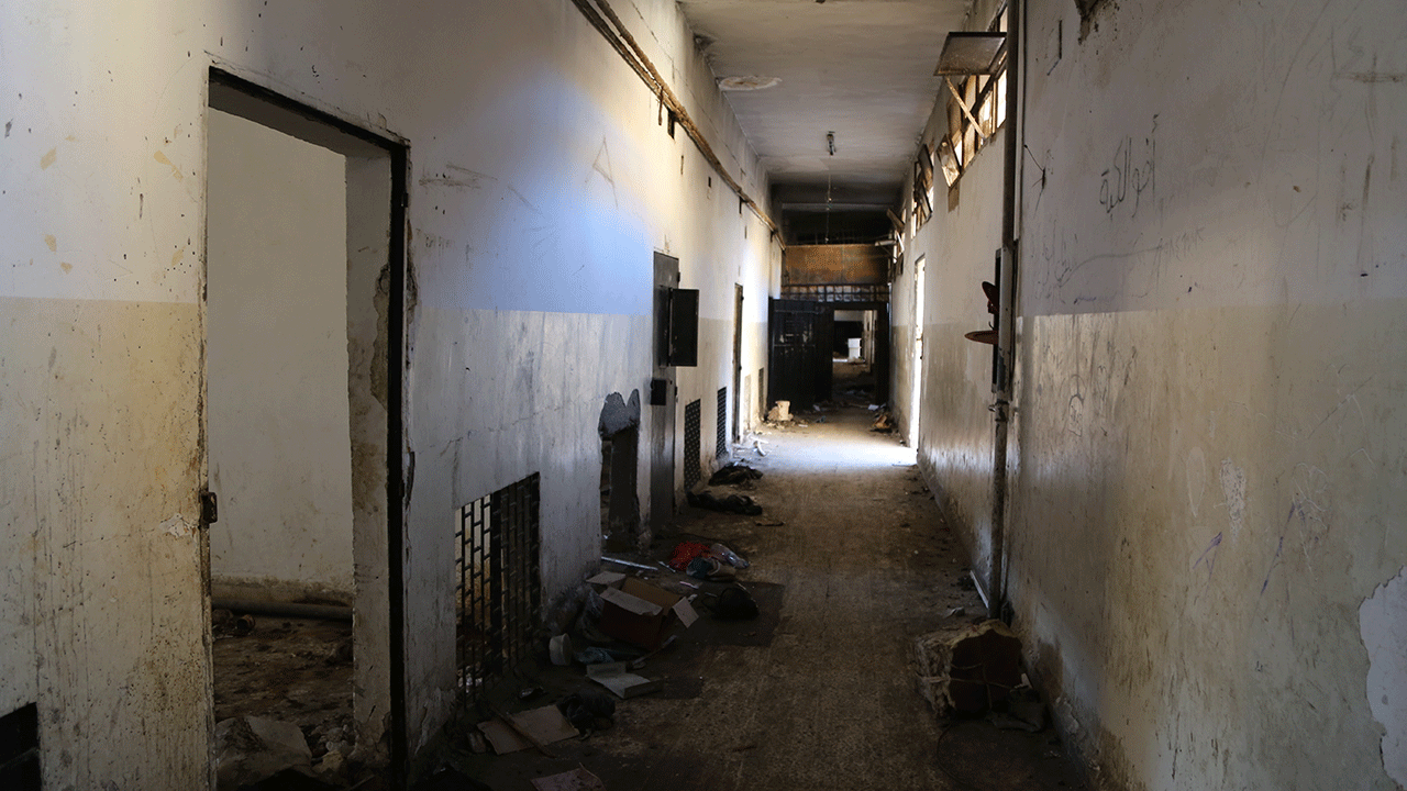 Foto - Bu çöplükte yüzlerce insana işkence yaptılar!