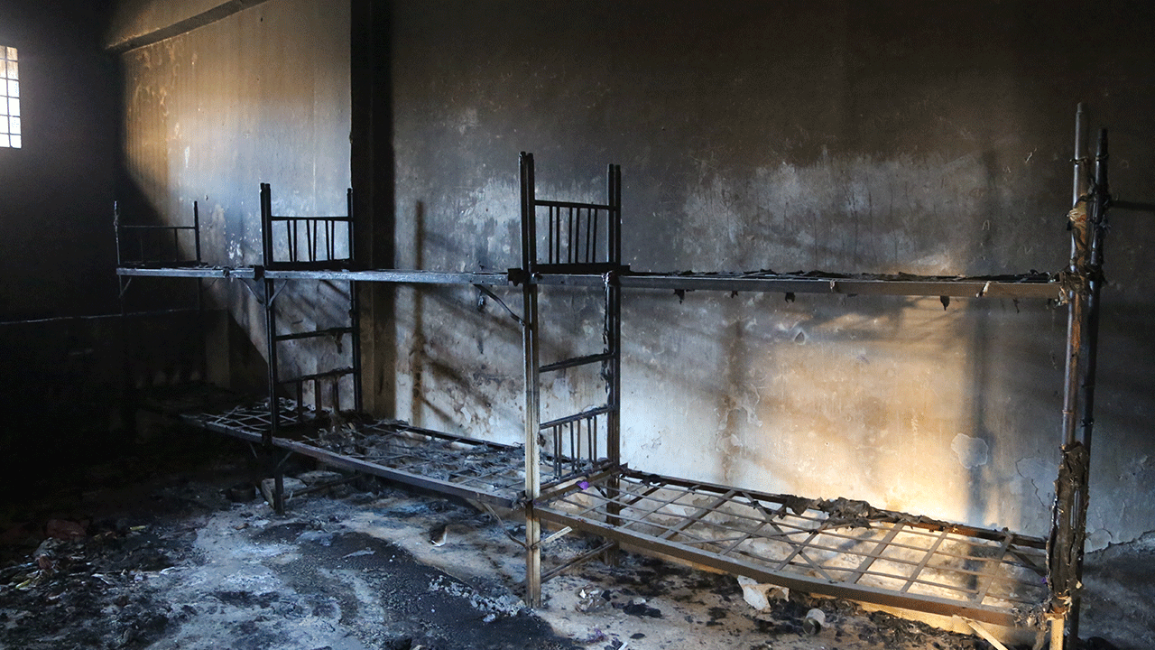 Foto - Bu çöplükte yüzlerce insana işkence yaptılar!