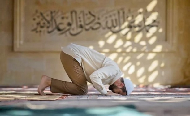Foto - Bu cümleler dünyaya hakim güçlerin piyonu ateistleri kudurtacak: Ateistler global güçlerin piyonudur. Din hayat, ateizm ölümdür