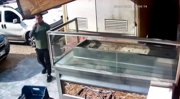 Foto - Bu da kürdanlı hırsız