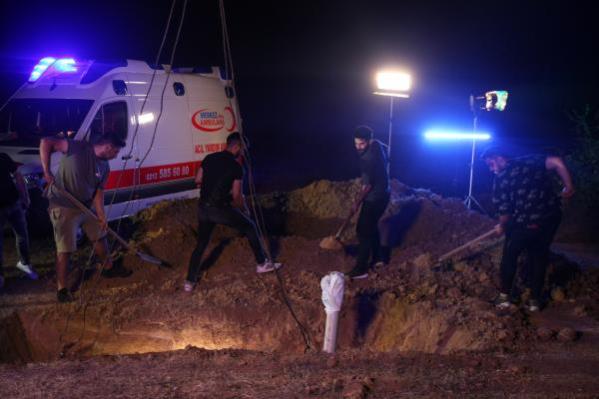Foto - Bu da oldu! Youtuber reklam için tabutla mezara girdi