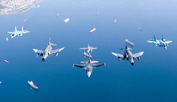 Foto - Bu davet başka davet! Güne damga vurdu