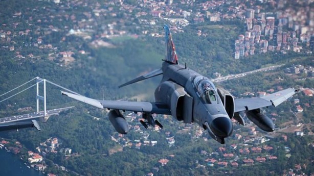 Bu davet başka davet! Güne damga vurdu